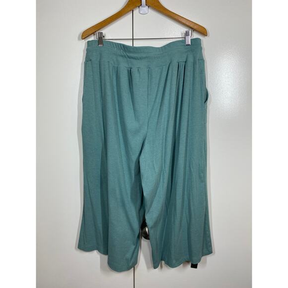 LIVI Mid Rise Rib Knit Capri Wide Leg Sage Green Size 14 / 16 - Picture 7 of 10